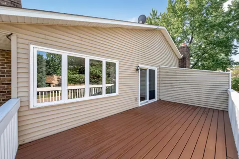 Exterior - 4664 Ridge Cliff Dr, Eagan, MN 55122 photo 10 of 11