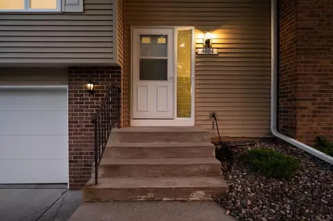 Exterior - 4664 Ridge Cliff Dr, Eagan, MN 55122 photo 4 of 11