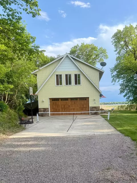 1465 Basswood Rd, South Haven, MN 55382