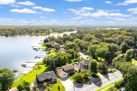 1975 Long Lake Rd, New Brighton, MN 55112