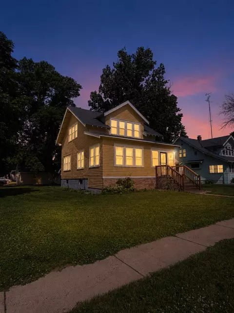 416 2nd Ave S, Sacred Heart, MN 56285