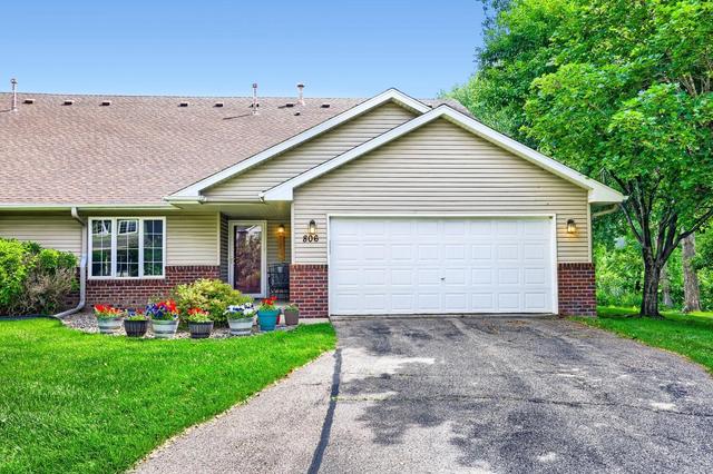 806 Boldt St, Chaska, MN 55318