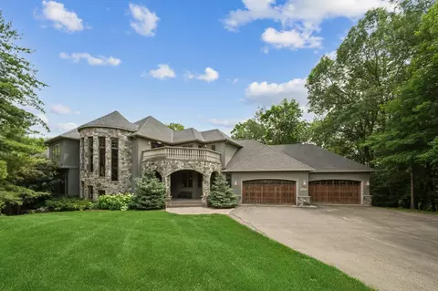 18844 Bearpath Trl, Eden Prairie, MN 55347