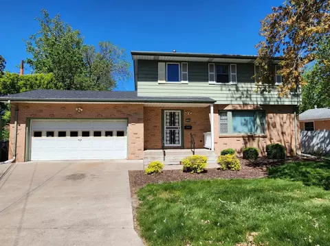 1945 Upper Afton Rd E, Saint Paul, MN 55119