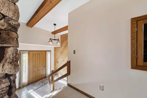 Entry Way - 16975 Douglas Ave, Faribault, MN 55021 photo 2 of 2