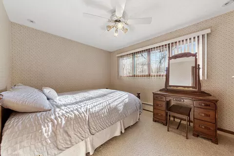 Bedroom - 16975 Douglas Ave, Faribault, MN 55021 photo 1 of 7