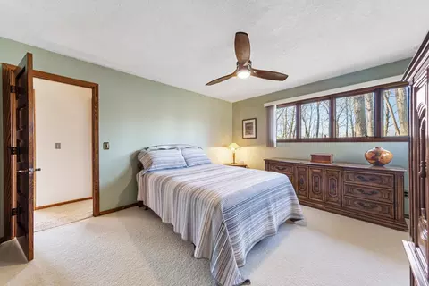 Bedroom - 16975 Douglas Ave, Faribault, MN 55021 photo 6 of 7