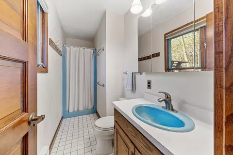 Bath - 16975 Douglas Ave, Faribault, MN 55021 photo 3 of 4