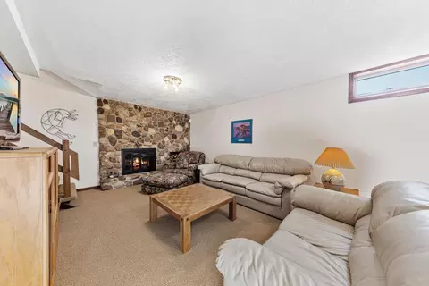 Living - 16975 Douglas Ave, Faribault, MN 55021 photo 4 of 5
