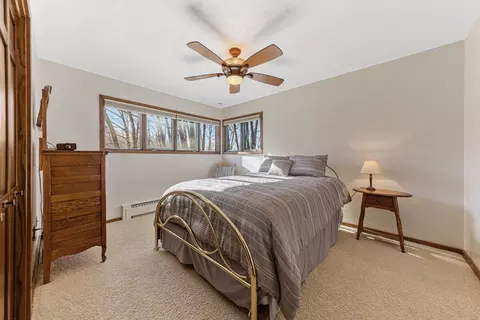 Bedroom - 16975 Douglas Ave, Faribault, MN 55021 photo 3 of 7