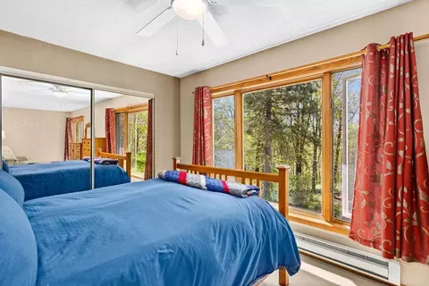 Bedroom - 5558 E Grandview Rd, Proctor, MN 55810 photo 3 of 8