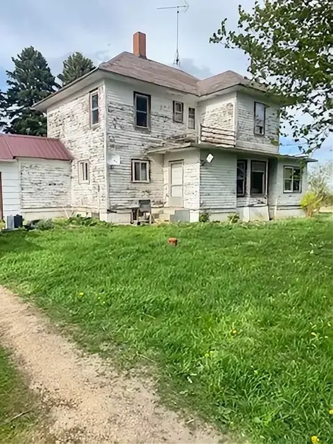 2143 270th Ave, Truman, MN 56088