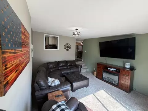 Living - 247 7th St, Dawson, MN 56232 photo 2 of 4