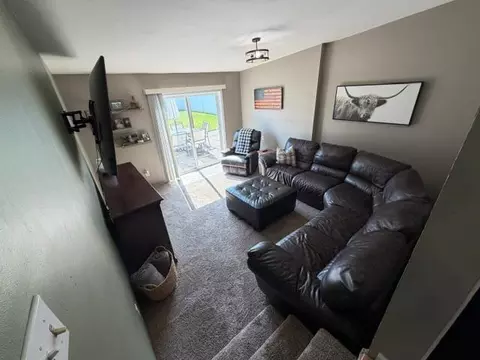 Living - 247 7th St, Dawson, MN 56232 photo 3 of 4