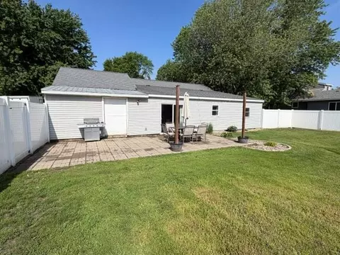 Exterior - 247 7th St, Dawson, MN 56232 photo 2 of 4