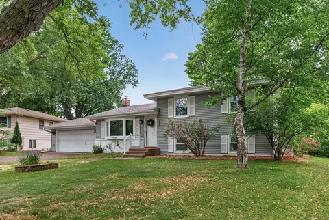 3383 Buckbee Rd, White Bear Lake, MN 55110