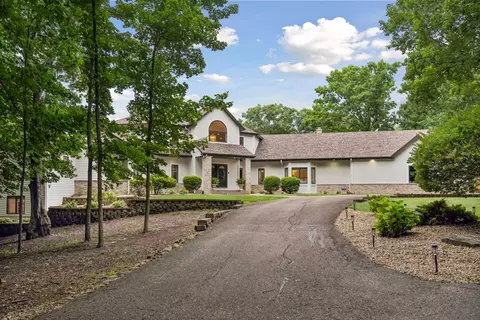 6221 Willow Dr, Hamel, MN 55340