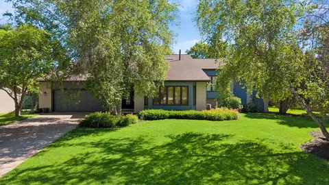 7966 Island Rd, Eden Prairie, MN 55347