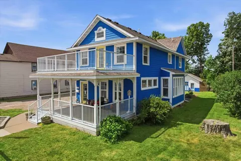 90 Maple Ave E, Mora, MN 55051