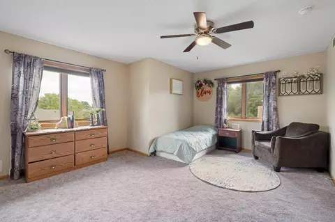 Bedroom - 1845 Paulis Dr, Faribault, MN 55021 photo 3 of 7