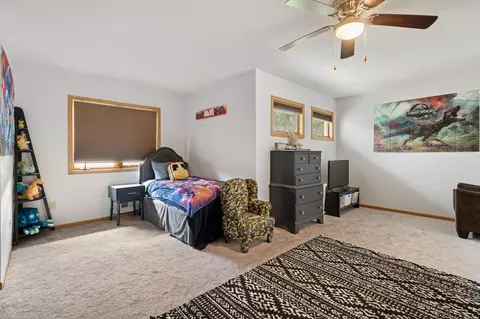 Bedroom - 1845 Paulis Dr, Faribault, MN 55021 photo 5 of 7