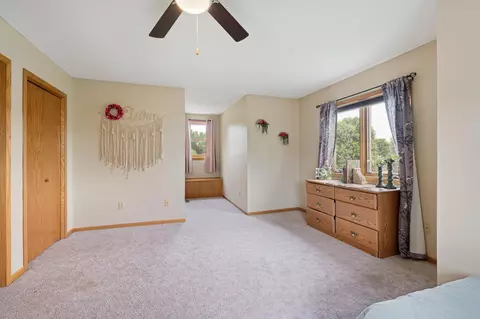 Bedroom - 1845 Paulis Dr, Faribault, MN 55021 photo 4 of 7