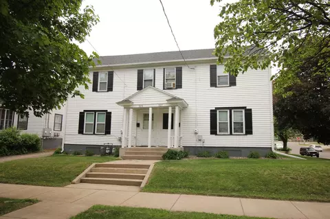 525527 8th Ave N, Saint Cloud, MN 56303