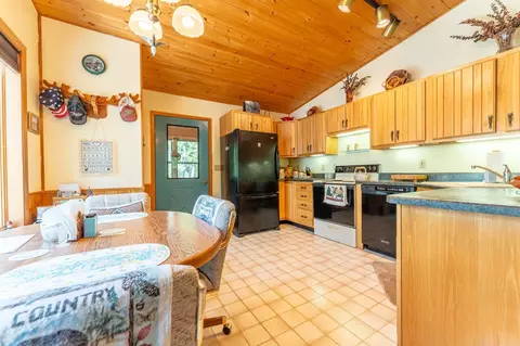 Kitchen - 5399 Pine Is N, Tower, MN 55790 photo 2 of 3