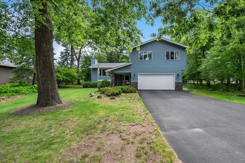 1204 Birch Dr, Hudson, WI 54016