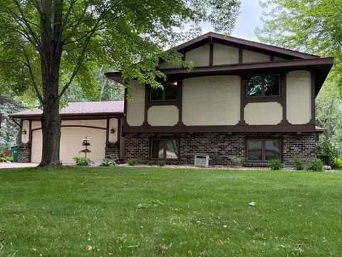 725 S Gilman Ave, Litchfield, MN 55355