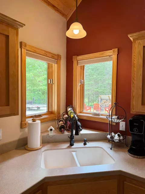 Kitchen - 4395 Mckeown Point Trl NW, Hackensack, MN 56452 photo 6 of 13
