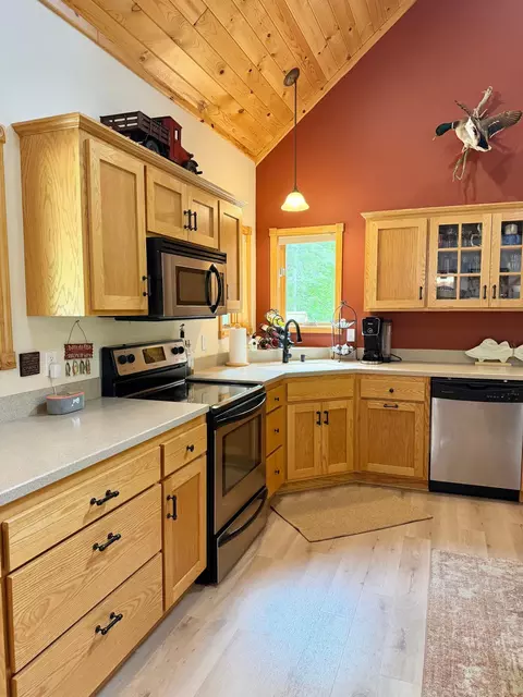 Kitchen - 4395 Mckeown Point Trl NW, Hackensack, MN 56452 photo 2 of 13