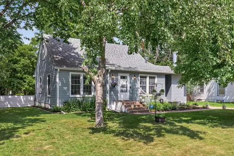 5517 James Ave N, Brooklyn Center, MN 55430