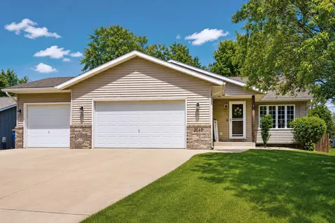 2040 Greenwood Dr, Owatonna, MN 55060