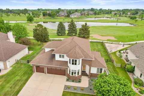 4744 Rose Creek Pkwy S, Fargo, ND 58104