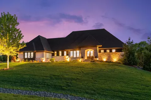 2888 Deer Hill Rd, Orono, MN 55356