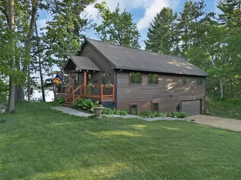2284 100th St, New Richmond, WI 54017
