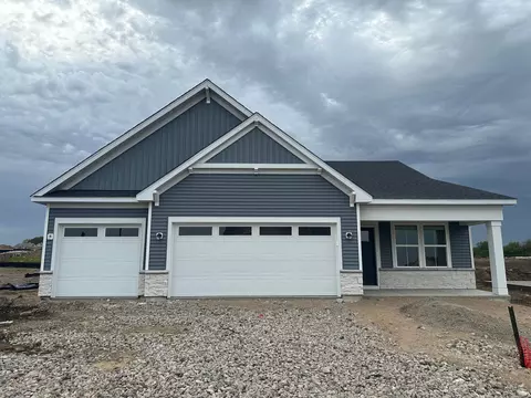 1664 Lund Way, Shakopee, MN 55379