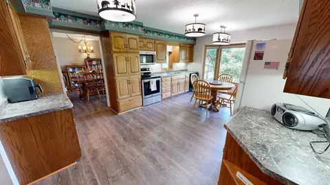 Kitchen - 2100 4th Ave SE, Willmar, MN 56201 photo 1 of 10