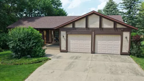 Exterior - 2100 4th Ave SE, Willmar, MN 56201 photo 9 of 10