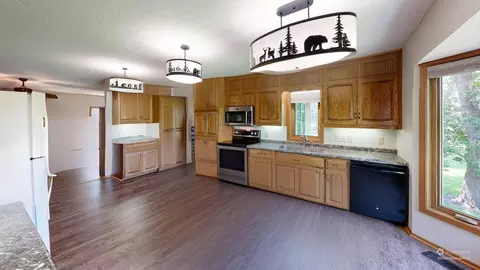 Kitchen - 2100 4th Ave SE, Willmar, MN 56201 photo 10 of 10