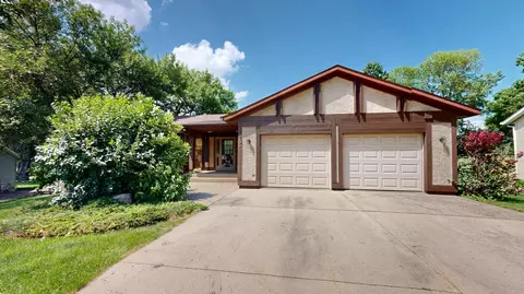 Exterior - 2100 4th Ave SE, Willmar, MN 56201 photo 2 of 10