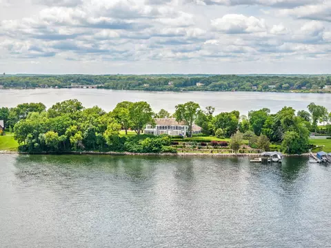1480 Bracketts Point Rd, Wayzata, MN 55391