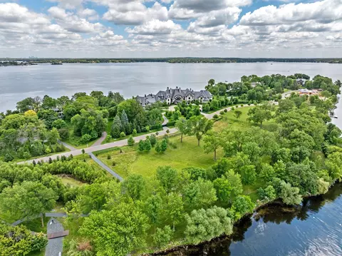 1365 Bracketts Point Rd, Wayzata, MN 55391 photo 18