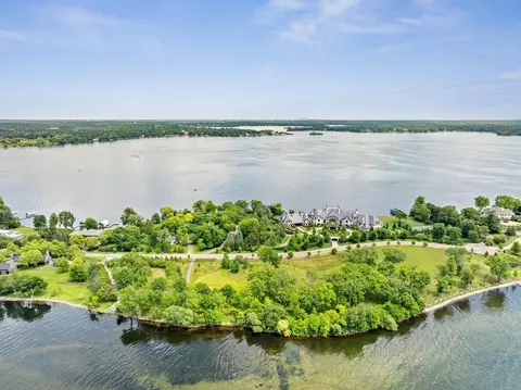 1365 Bracketts Point Rd, Wayzata, MN 55391 photo 15