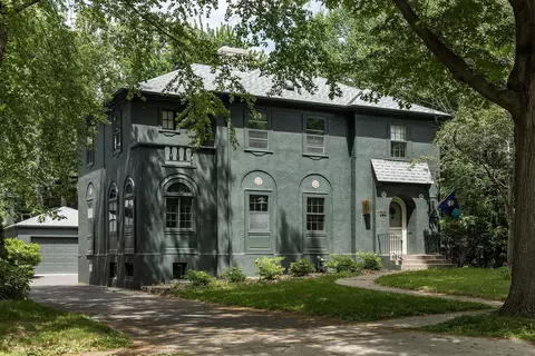 1083 Lombard Ave, Saint Paul, MN 55105