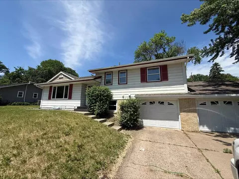 7944 Hillside Trl S, Cottage Grove, MN 55016