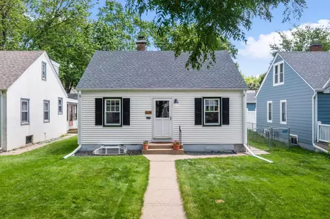 3135 Mckinley St NE, Minneapolis, MN 55418