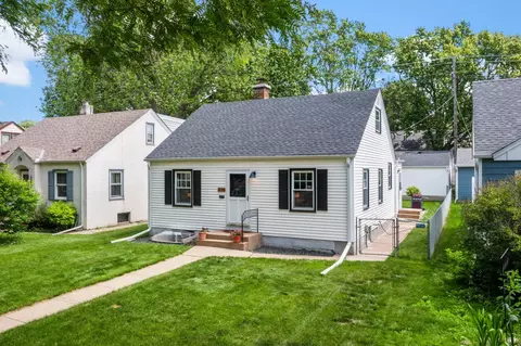 3135 Mckinley St NE, Minneapolis, MN 55418