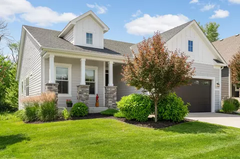 5900 Ayrshire Ln, Shorewood, MN 55331